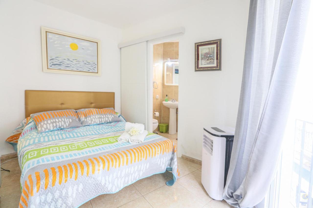 Duque Center Premium Suites, Free Parking Севилья Экстерьер фото